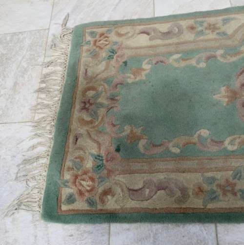 BEAUTIFUL WOOL AND SILK CHINESE RUG!! *GOOD CONDITION* 1800mm by 900mm