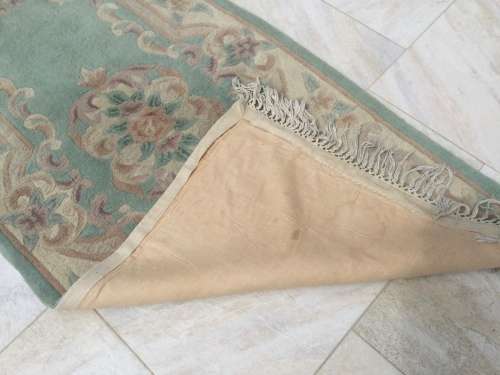 BEAUTIFUL WOOL AND SILK CHINESE RUG!! *GOOD CONDITION* 1800mm by 900mm