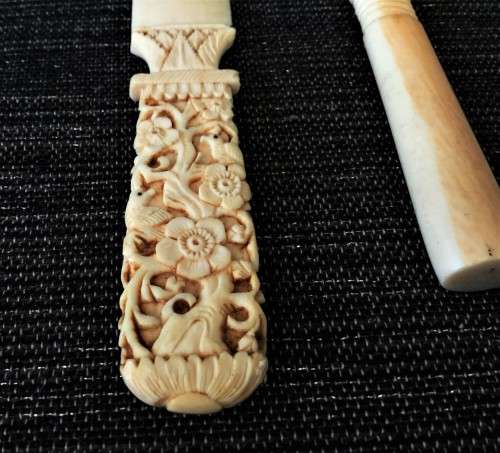 STUNNING PAIR OF BONE CARVED LETTER OPENERS!! *VALUALBLE*