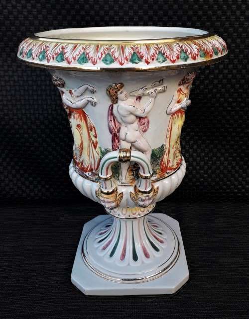 LARGE CAPODIMONTE CERAMICVASE