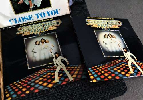 *VALUE R6000* LOT OF COLLECTABLE HIT VINYL RECORDS!
