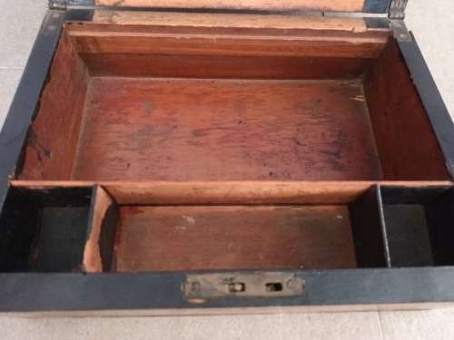 STUNNING LARGE WOODEN INLAY BOX! *300mm - 230mm - 140mm*