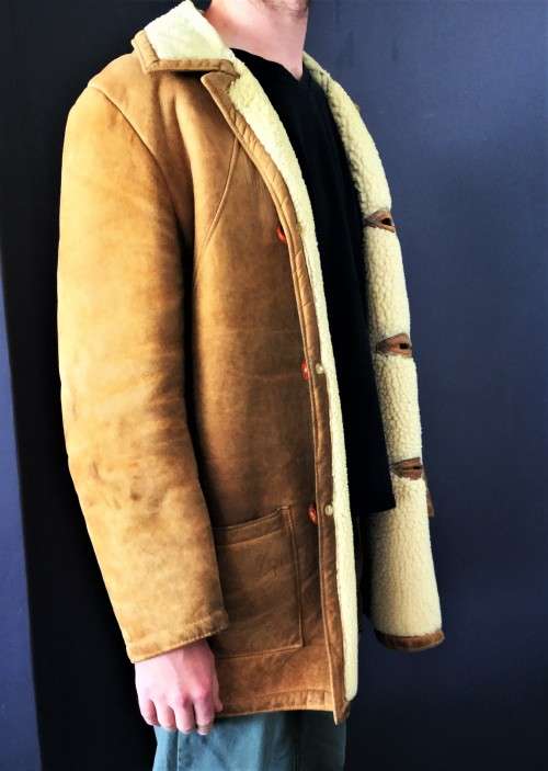 QUALITY SHEEPSKIN MANS JACKET! *GENUINE*