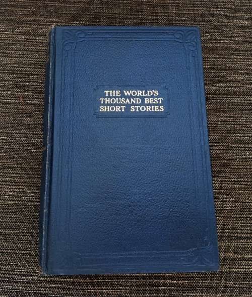 VINTAGE 9 BOOK COLLECTION OF WORLDS BEST SHORT STORIES!