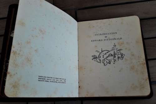 VINTAGE LEATHERBOUND COPY OF THE RUBAIYAT OF OMAR KHAYYAM!! *HIGHLY COLLECTABLE*