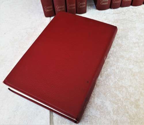 13 x BOOK COLLECTION OF CENTRALS CLASSICS! *LOVELY SET*