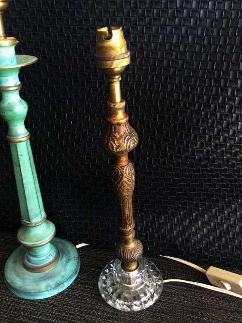 2 X VINTAGE SOLID BRASS VINTAGE LAMP BASES!