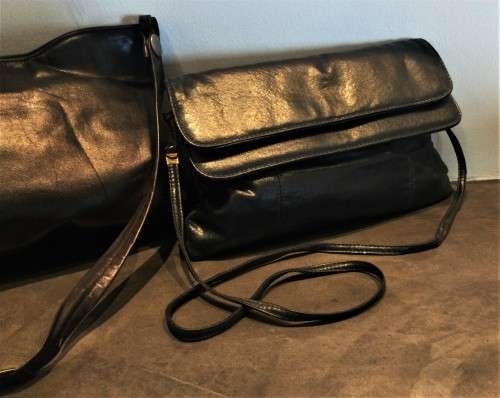 PAIR OF GENUINE LEATHER HAND-BAGS!