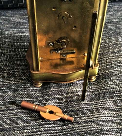ANTIQUE BRASS CARRIAGE CLOCK! *FULLY WORKING WITH KEY*