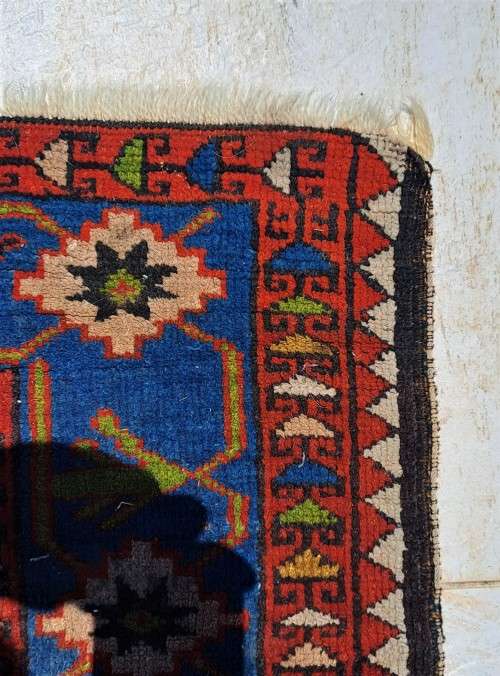 STUNNING HAND-KNOTTED PERSIAN CARPET! 1570mm - 1090mm