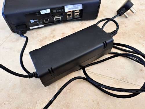XBOX 360 CONSOLE!