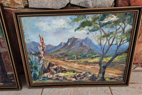 STUNNING PAIR OF GILT FRAMED ORIGINAL OIL ON CANVAS PAINTINGS *SIGNED*