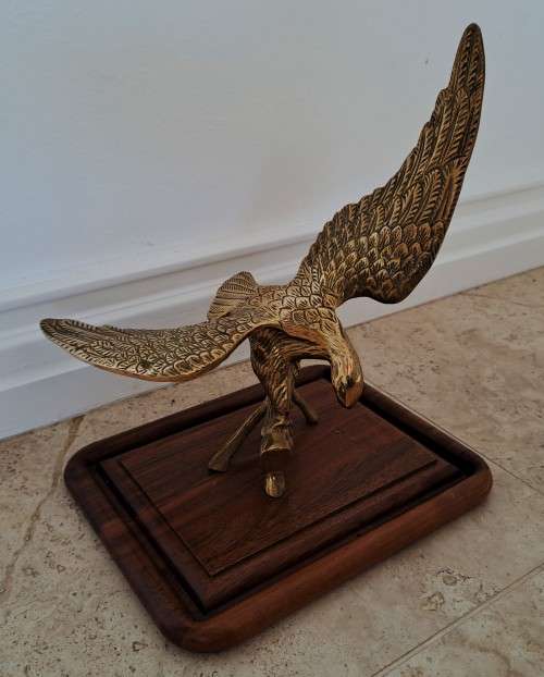 STUNNING MOUNTED SOLID BRASS EAGLE! *LOVELY PIECE*