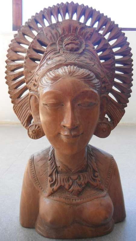 Beautifully Hand Carved Headdress!!!