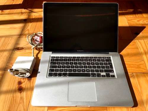 Macbook Pro late 2011 (scrap)