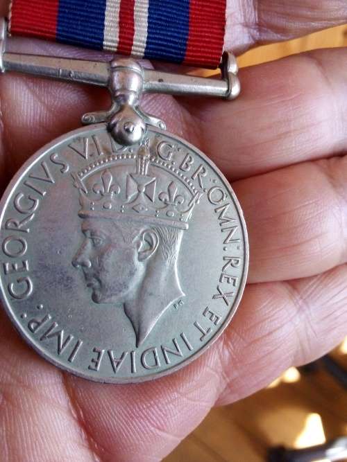 Great Find 1939-1945 WWII War Medal with ribbon-Issued W.Morrison-253616