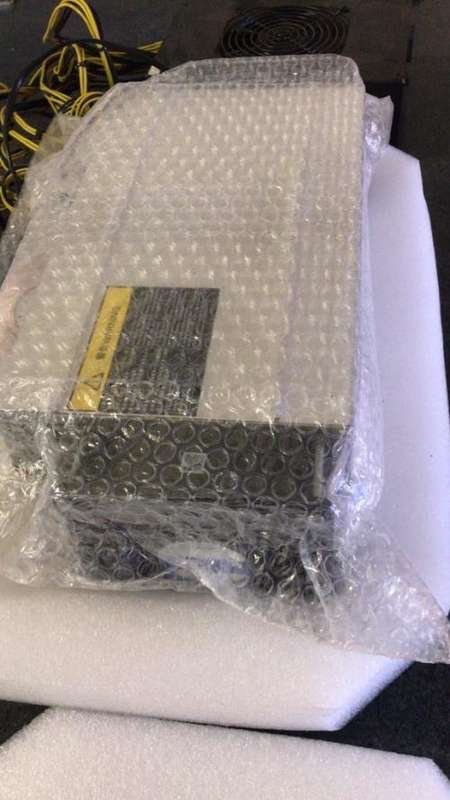 Antminer L3+ and power supply in excellent condition