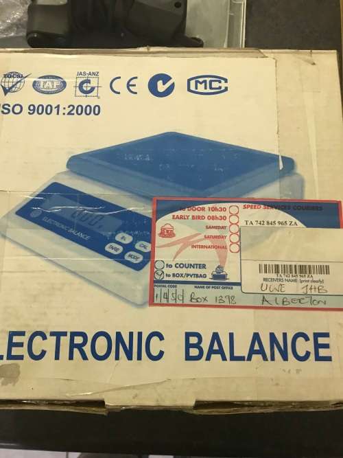 Brand new Electronic balance scale Model ELC-1002 Weighs up to 1kg.