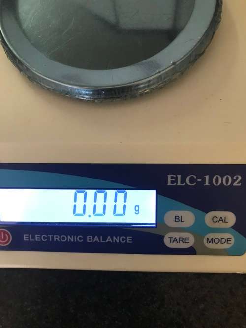 Brand new Electronic balance scale Model ELC-1002 Weighs up to 1kg.