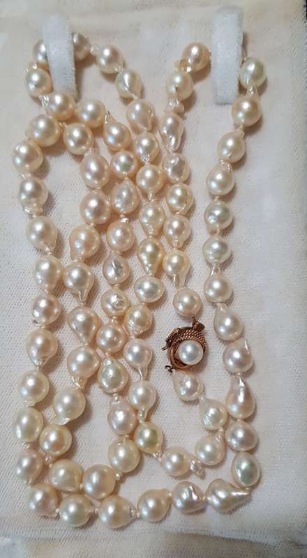 Baroque Pearl Necklace