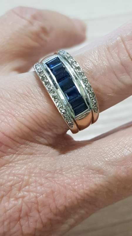 Sapphire Ring