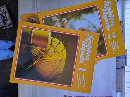 Golden Hands Books - The Complete knitting, dressmaking & needlework Guide - 1 - 18