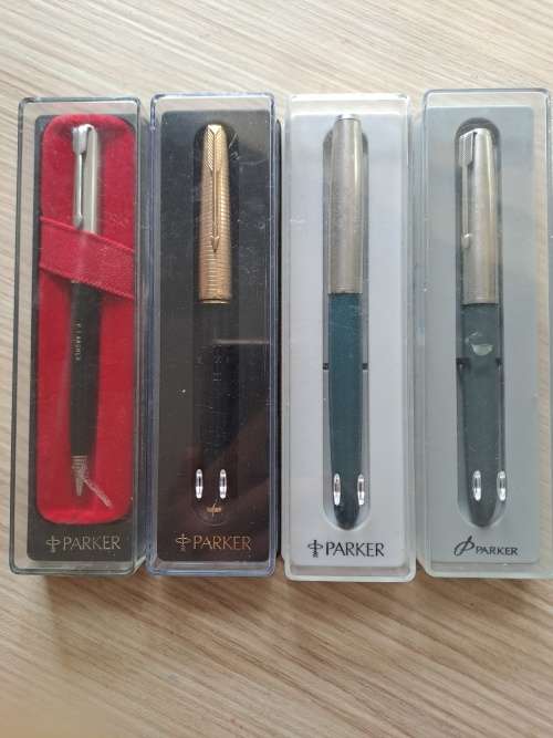 Lot of 3 Parker Fountain Pens and 1 Parker Pencil