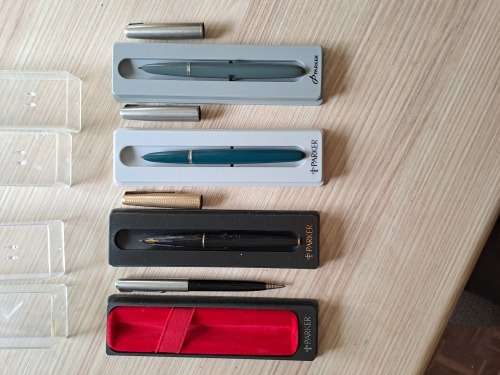 Lot of 3 Parker Fountain Pens and 1 Parker Pencil