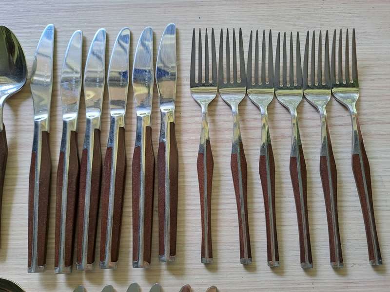 Vintage Crest Eldan (ELD2) Brown Flatware Stainless steel Canteen of Cutlery (6 place setting)