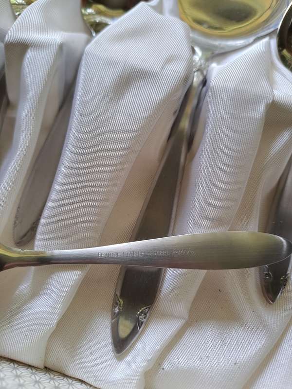 Vintage Eetrite Stainless steel `Elite` Teaspoons & Cake Lift, in box