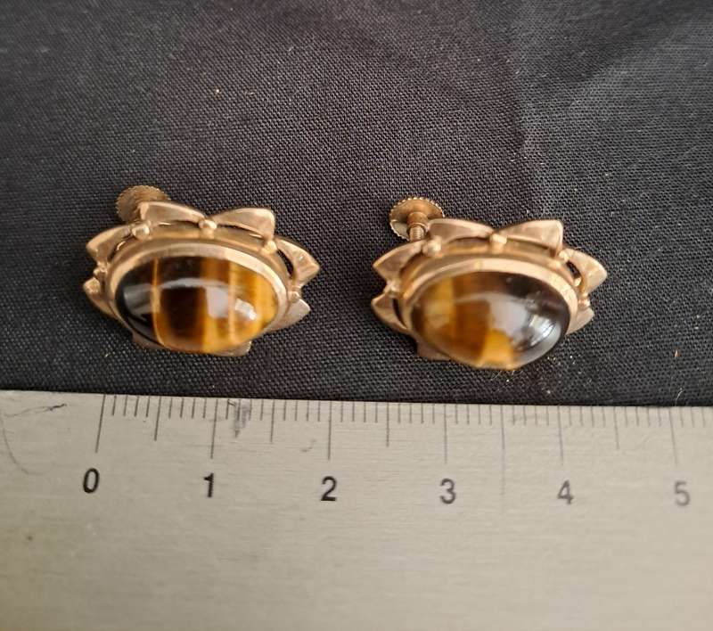 Vintage Tigers Eye 9ct Gold Clip on Earrings
