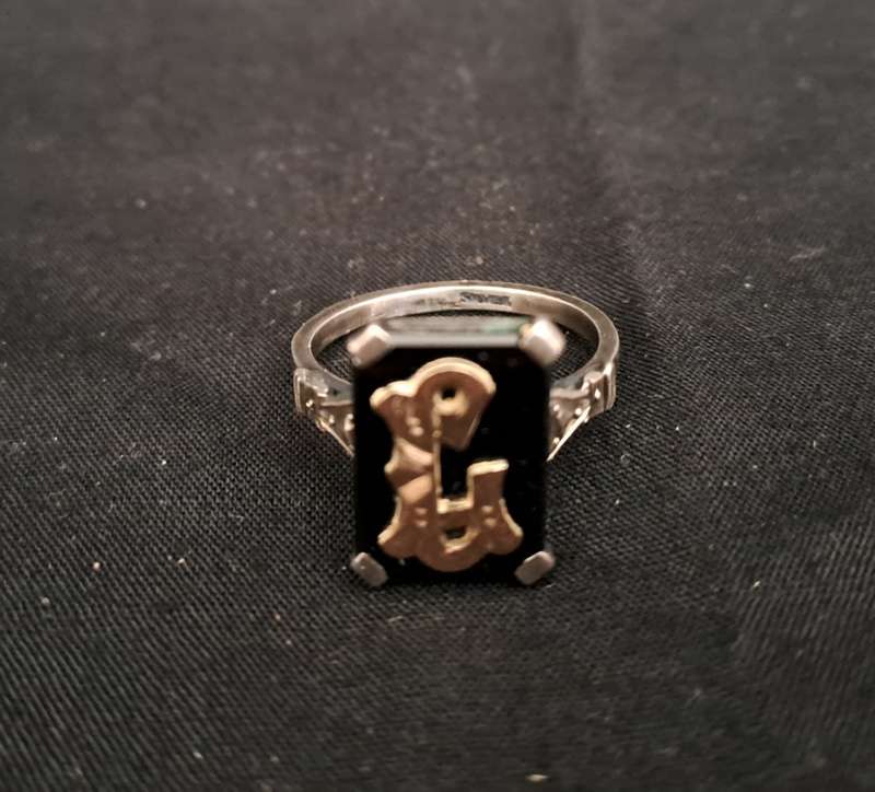 Onyx Signate Ring