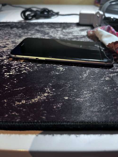 iPhone 6 32GB Space Grey *READ*