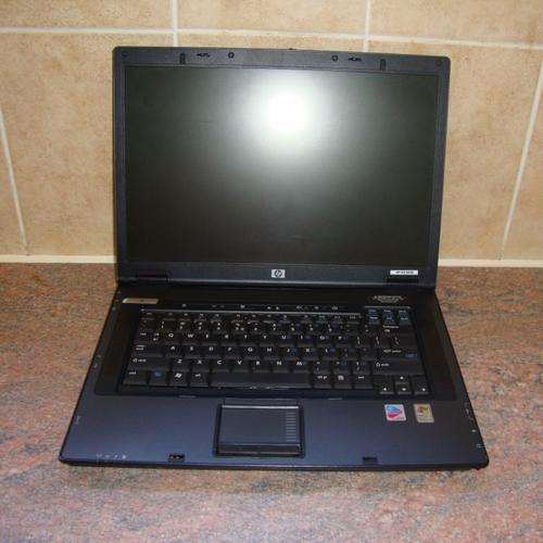 Compaq nx8220 FOR SPARE PARTS ONLY