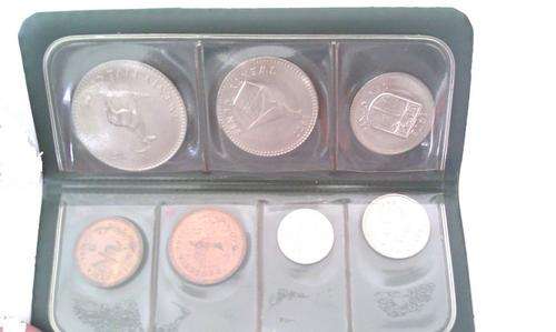 RHODESIAN UNCIRCULATED COIN SET.... Pls Read
