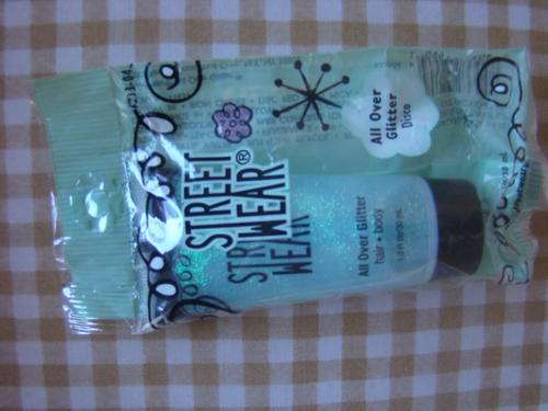 REVLON STREET WEAR BODY GLITTER