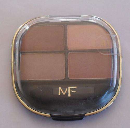 MAX FACTOR EYESHADOW QUAD - RAISIN/PINK BLUSH/SOFT TAUPE/CINNAMON