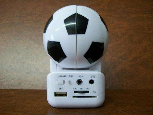 *** BRAND NEW *** SOCCER BALL  MOBILE MP3/MP4 - USB - SD CARD - SOUND BOX