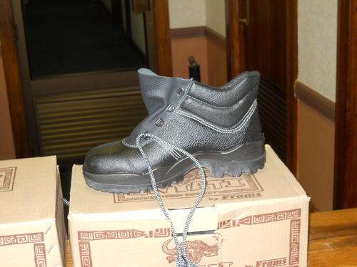 Mens leather shoes