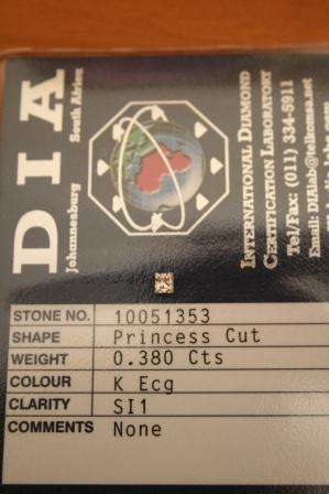 ***** 0.380ct Princess Cut DIA CERTIFIED DIAMOND ****** No Reserve.