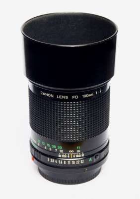 Canon FD 100mm F2