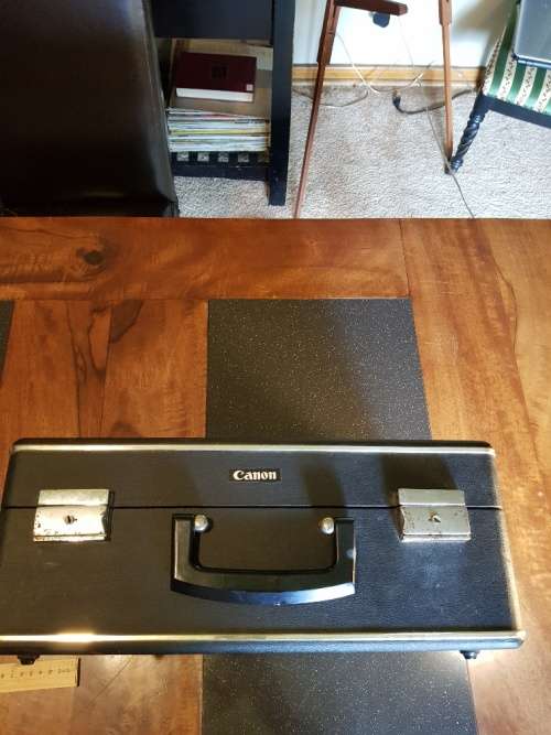 Canon Auto Zoom 1218 super 8 Camera No 103509