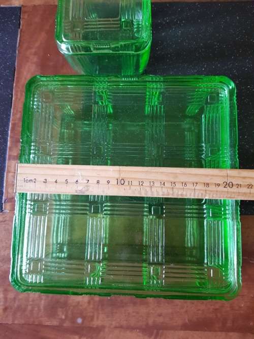 Uranium glass dish with lid large and smal