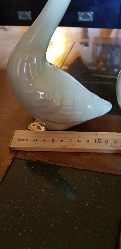 Vintage porcelain swans X 3