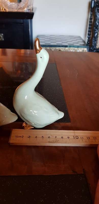 Vintage porcelain swans X 3