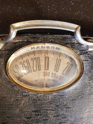 Antique/Vintage Bathroom Scale Working. Marked in lbs. 26 X 26 cm