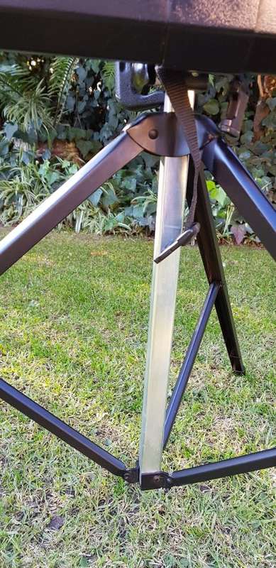 Large Adjustable Projector Screen 160 X 166