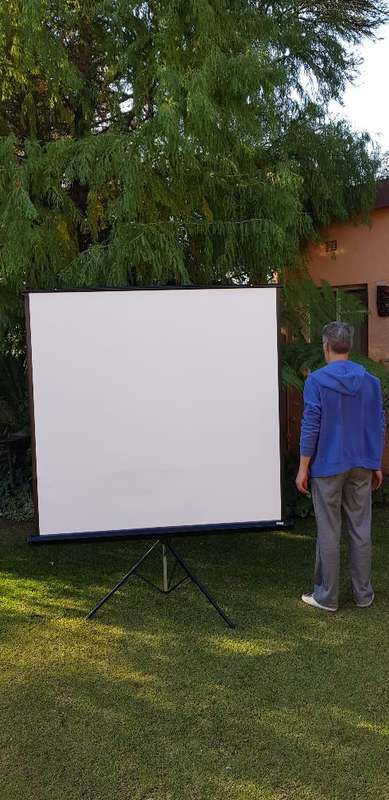 Large Adjustable Projector Screen 160 X 166
