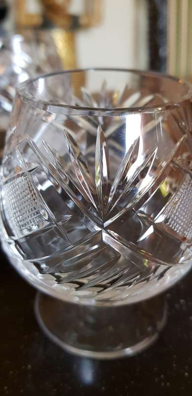 Set of 6 Fine Cut Crystal Sherry Glasses.