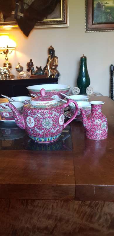 Vintage Mun Shao Porcelain Tea Pot Plus Serving Bowl and more